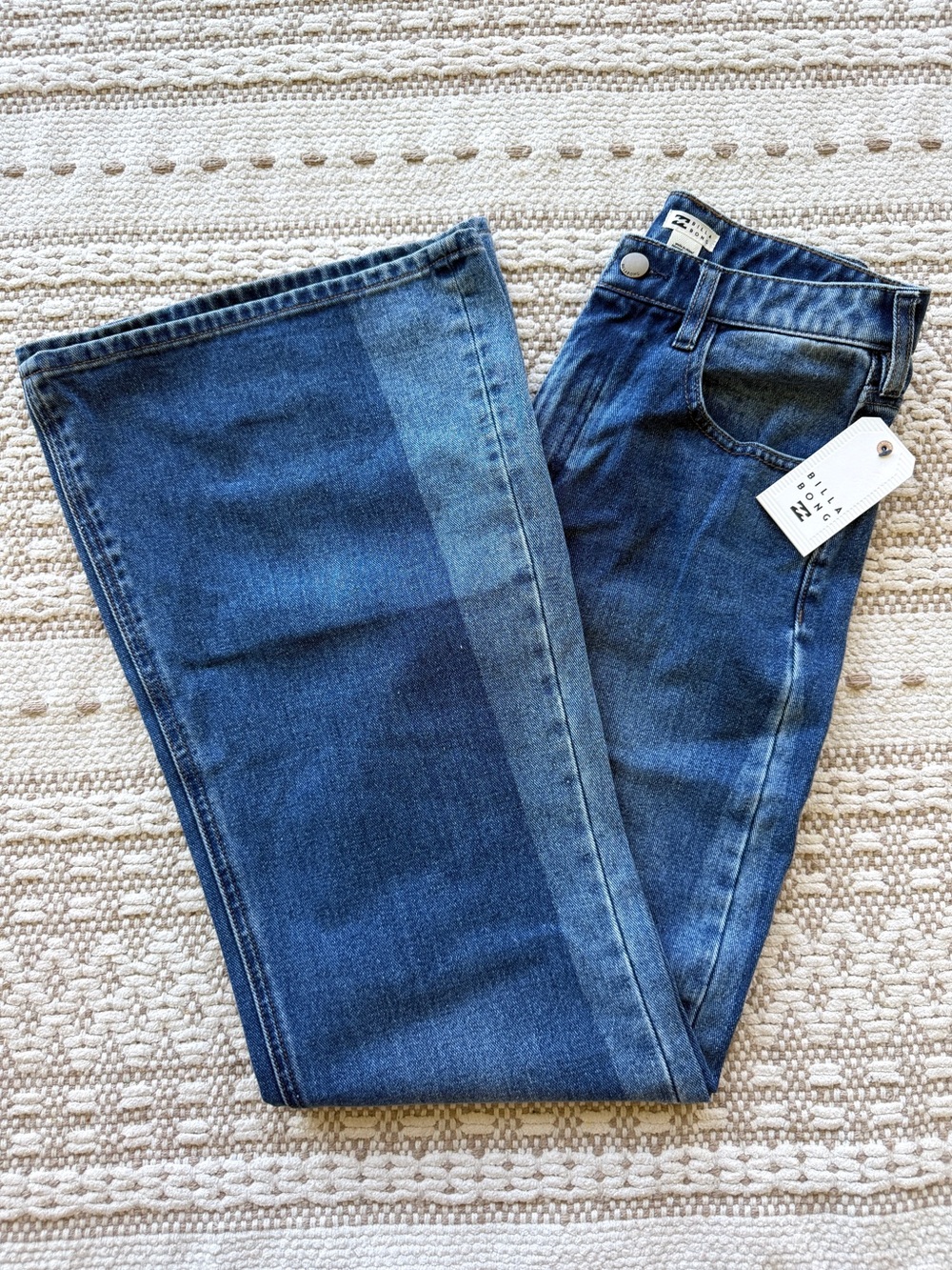 🔥🔥BILLABONG - FREE FALL FLARE DENIM PANT🔥🔥